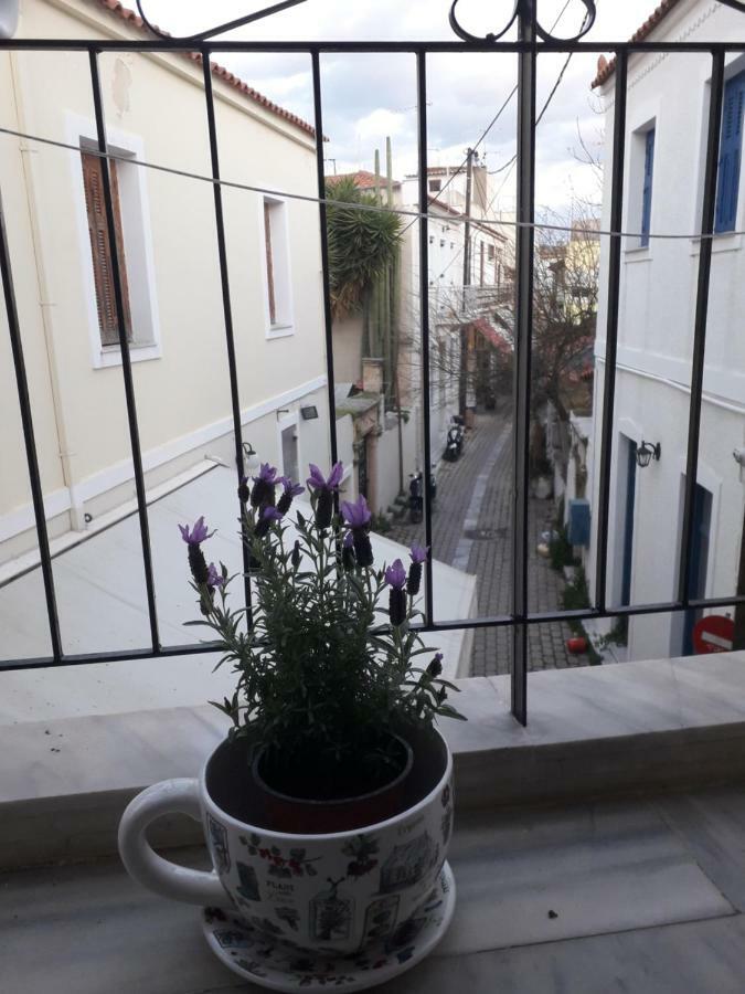 Aegina'S Flowers House Buitenkant foto