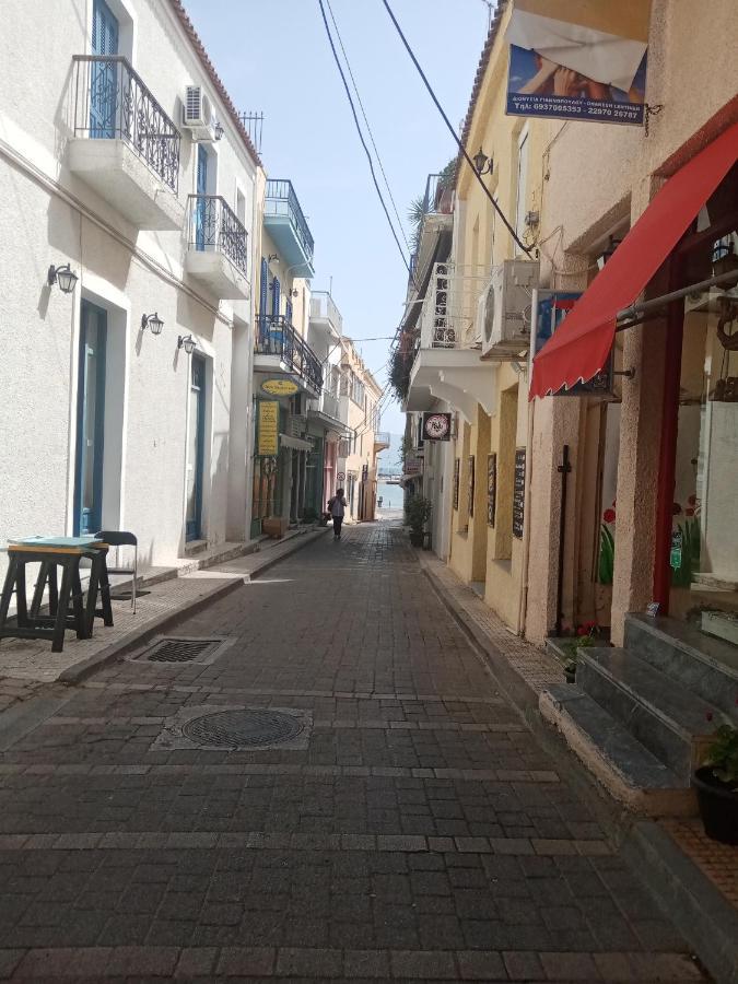Aegina'S Flowers House Buitenkant foto